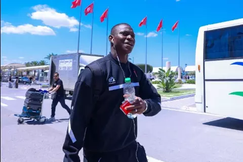 الأهلي معتذرًا للحزم السعودي: ديانج ليس للبيع